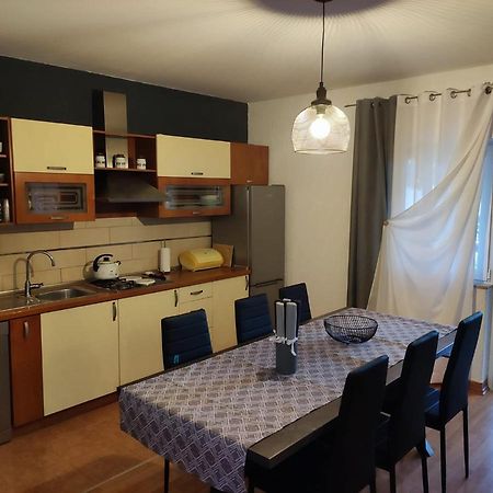 Apartment Cengo Kaštela Buitenkant foto
