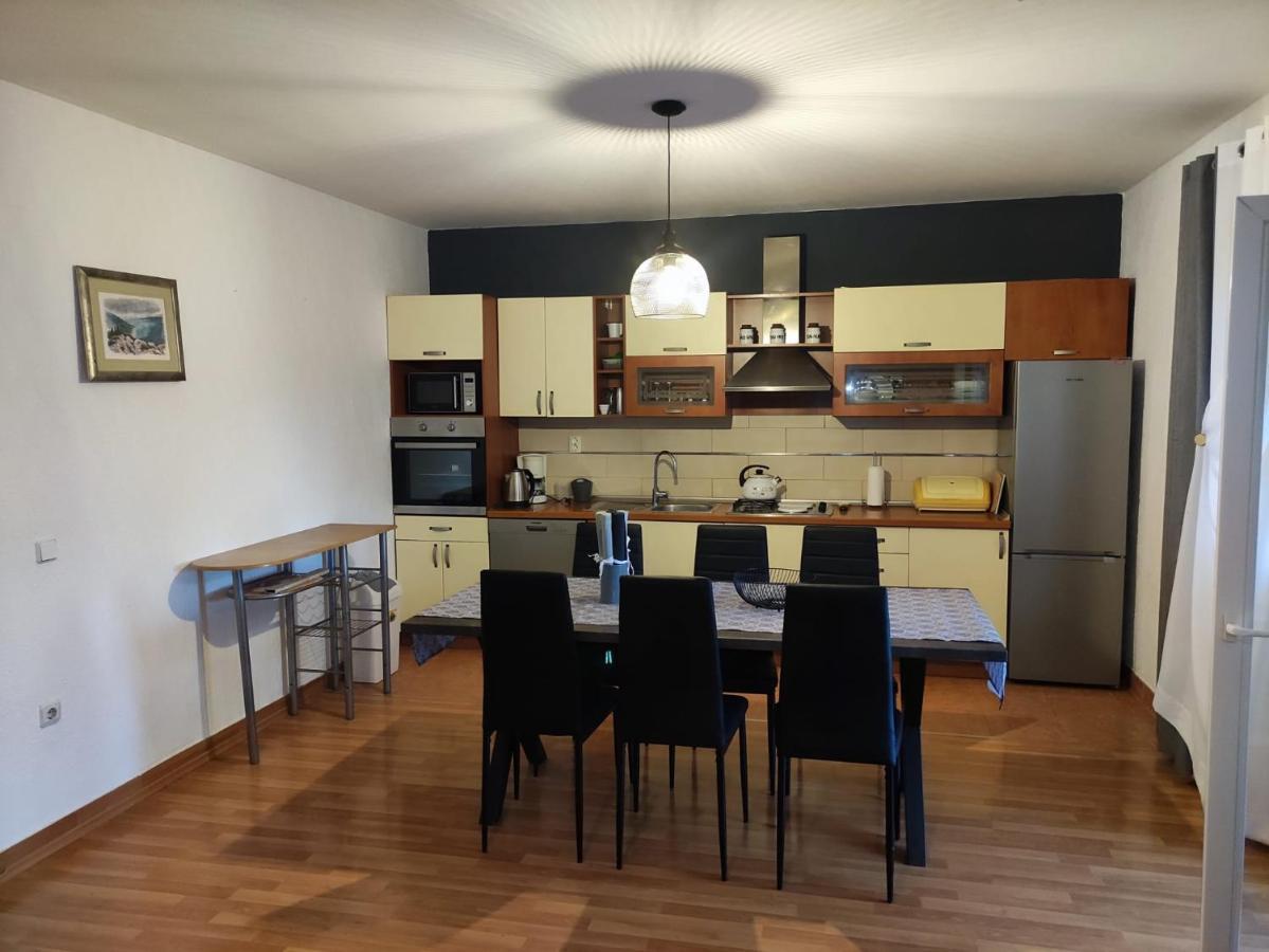Apartment Cengo Kaštela Buitenkant foto
