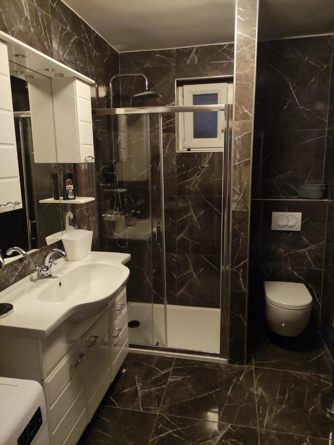 Apartment Cengo Kaštela Buitenkant foto